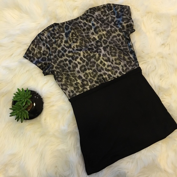 Women top - Picture 2 of 4